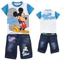 Conjunto camiseta de manga curta + calça jeans Mickey